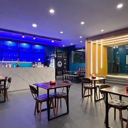 Airport Mini Hostel At Don Muang Airport Banguecoque Exterior foto